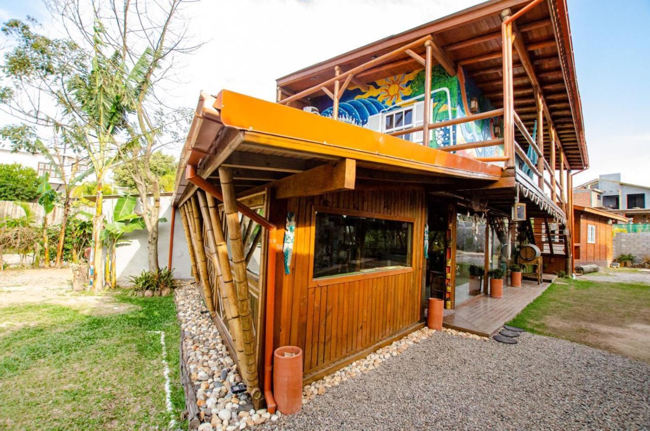 Hostel Quintal Do Rosa Прайя-ду-Роза Экстерьер фото
